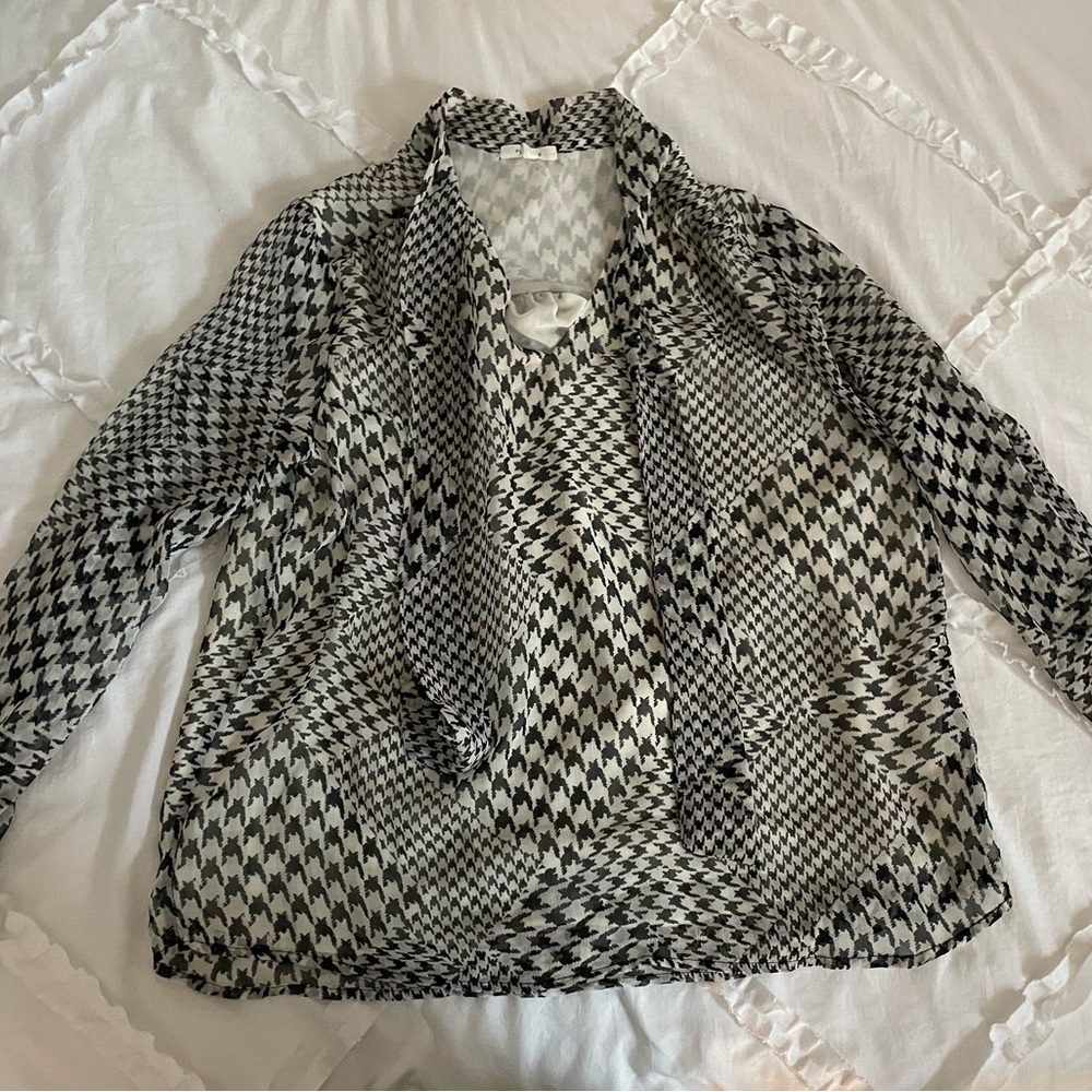 Pleione Black and White Houndstooth Blazer